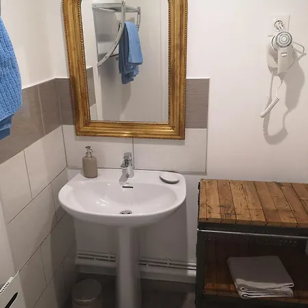 Au Terminus 15 Personnes