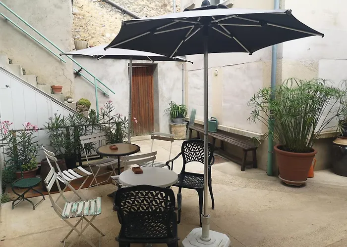 Au Terminus 15 Personnes *